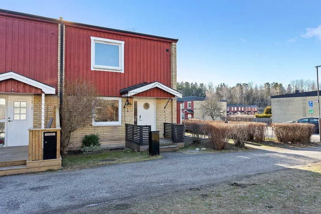 14. Relining ro╠erstammar i bostadshus